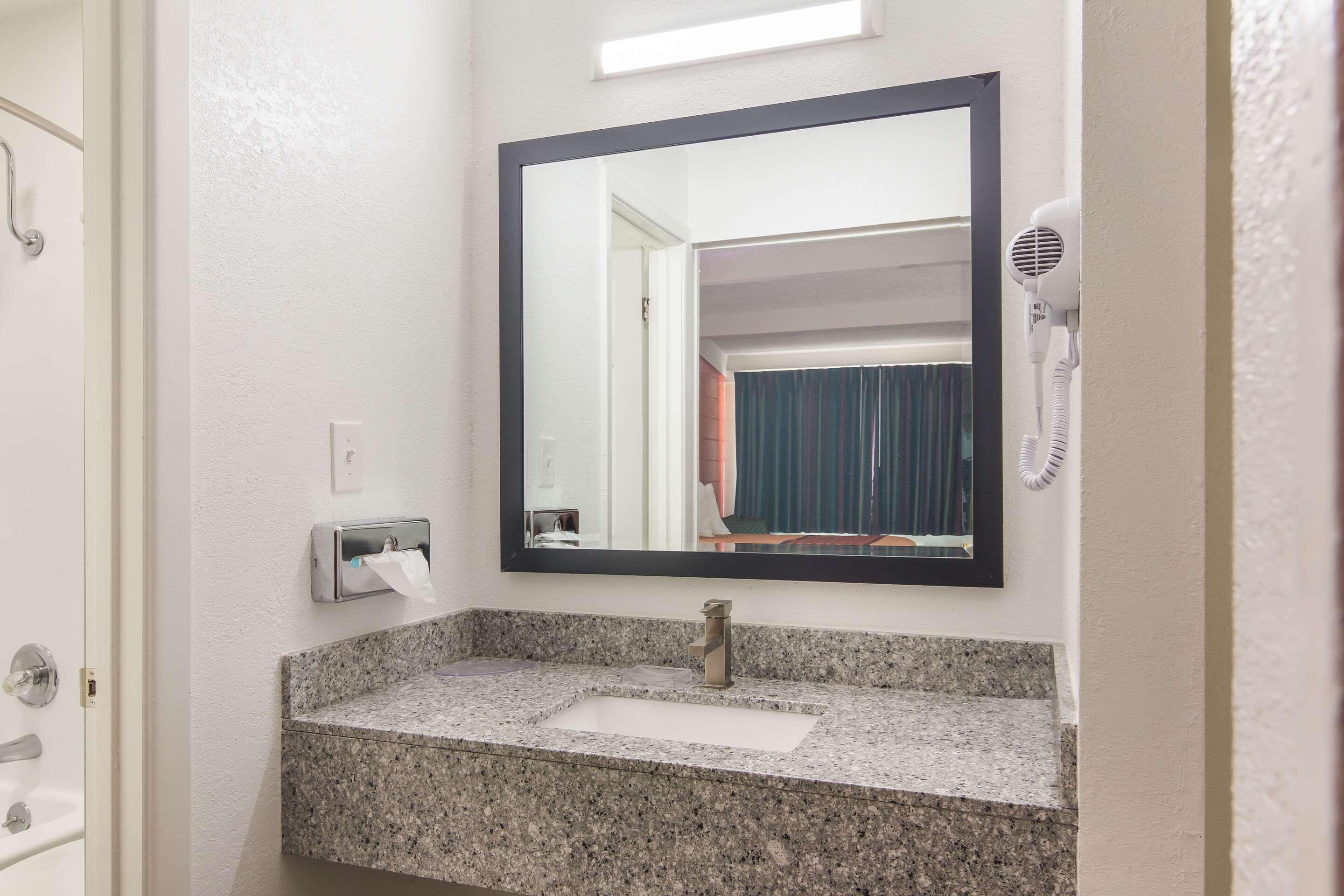 Rodeway Inn Nashville Ngoại thất bức ảnh